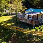 Mobil-home Avec Terrasse A Pour 6 Personnes - Api-1-52-247 キャンプ場 La Cassagne
